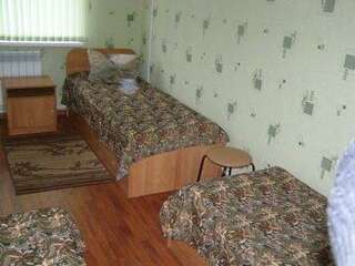 Гостиница Меридиан Липецк Номер стандарт с 4 односпальными кроватями-1